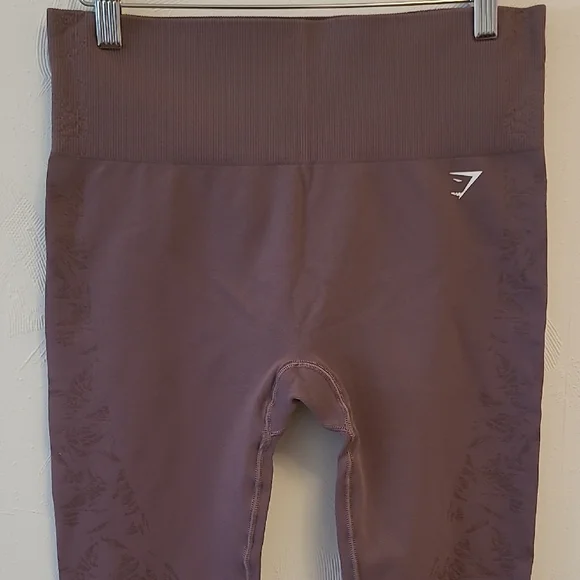 Gymshark Women's Mauve Leggings - Picture 3 of 11